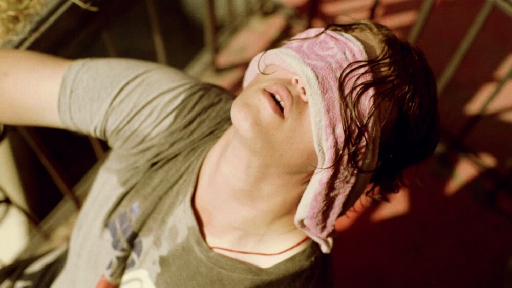 Čo budeš robiť, keď sa civilizácia skončí? Do kín prichádza sci-fi BRUTÁLNÍ VEDRO