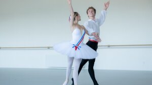 Slovenské tanečné legendy na otvorení baletnej sály Marína