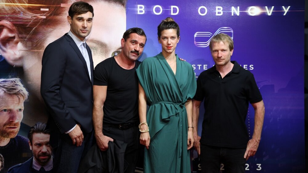 Hviezdy sa stretli na premiére česko-slovenského sci-fi filmu Bod obnovy