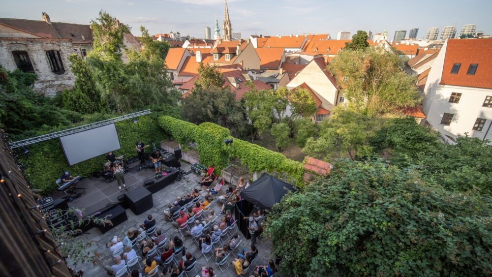 Bratislavské kultúrne leto uzavrie koncert Slovenskej filharmónie pri fontáne