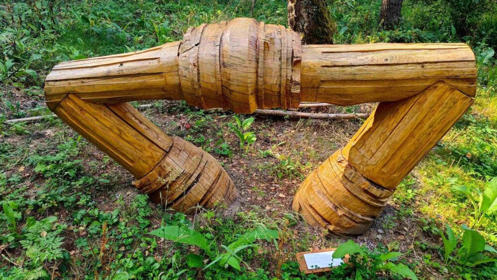 Exteriérová galéria súčasnej sochy zdobí Arborétum Kysihýbel