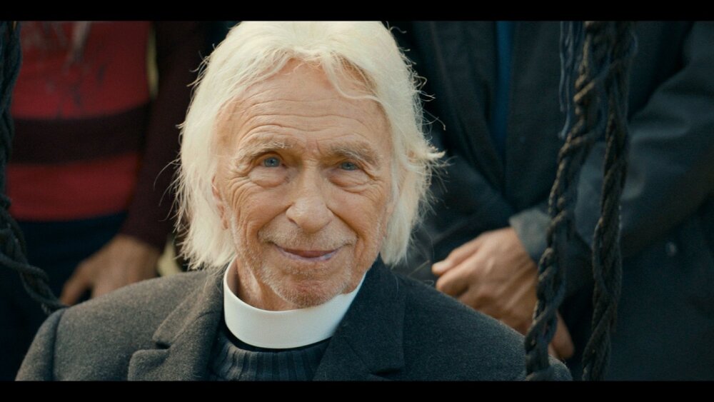 Film Dve slová ako kľúč sa natáčal po celom svete. Zahral si v ňom aj Pierre Richard