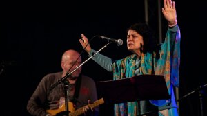 Iva Bittová v Bratislave vo Véčku