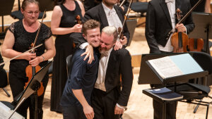 Petr Nekoranec v Košiciach: Poézia Prekliatych básnikov ožila v speve a hudbe