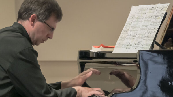 Filharmonická škôlka 2d – klavír