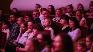 PRÍBEH HUDBY: VIANOCE VO SVETE