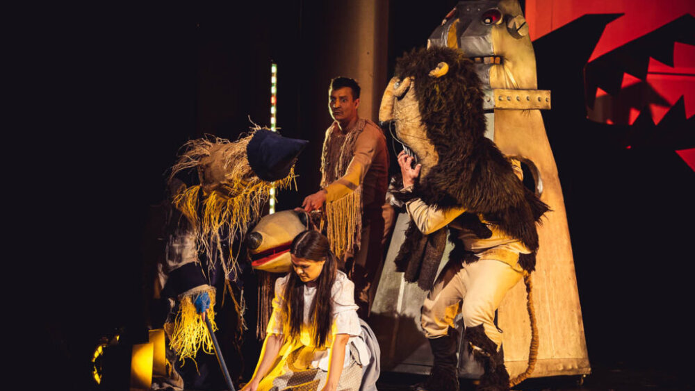 Čarodejník z krajiny OZ – 100. repríza