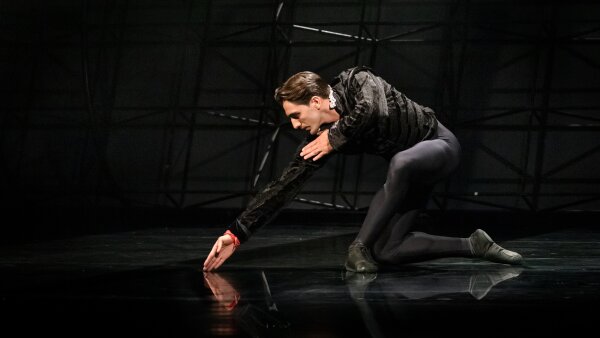 William Shakespeare, Ondrej Šoth, Zuzana Mistríková: HAMLET