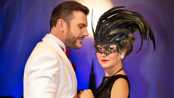 Johann Strauss: NETOPIER (DIE FLEDERMAUS)