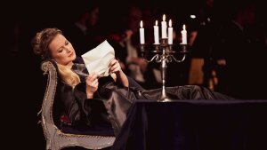 Giuseppe Verdi: LA TRAVIATA / Alexandre Dumas ml.: DÁMA S KAMÉLIAMI