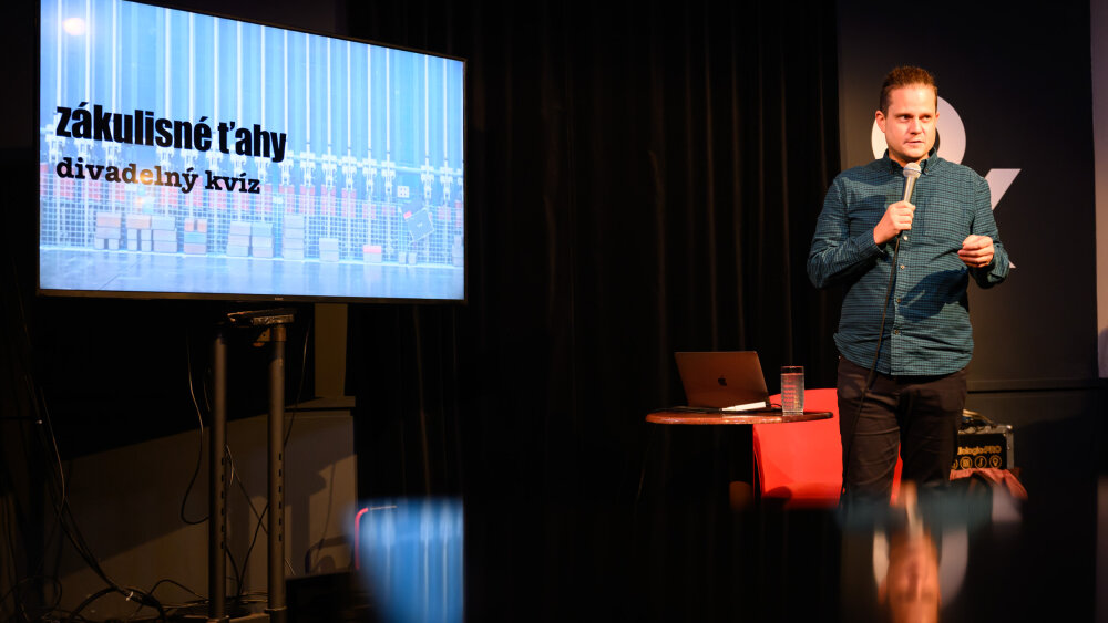 Zákulisné ťahy (divadelný kvíz)