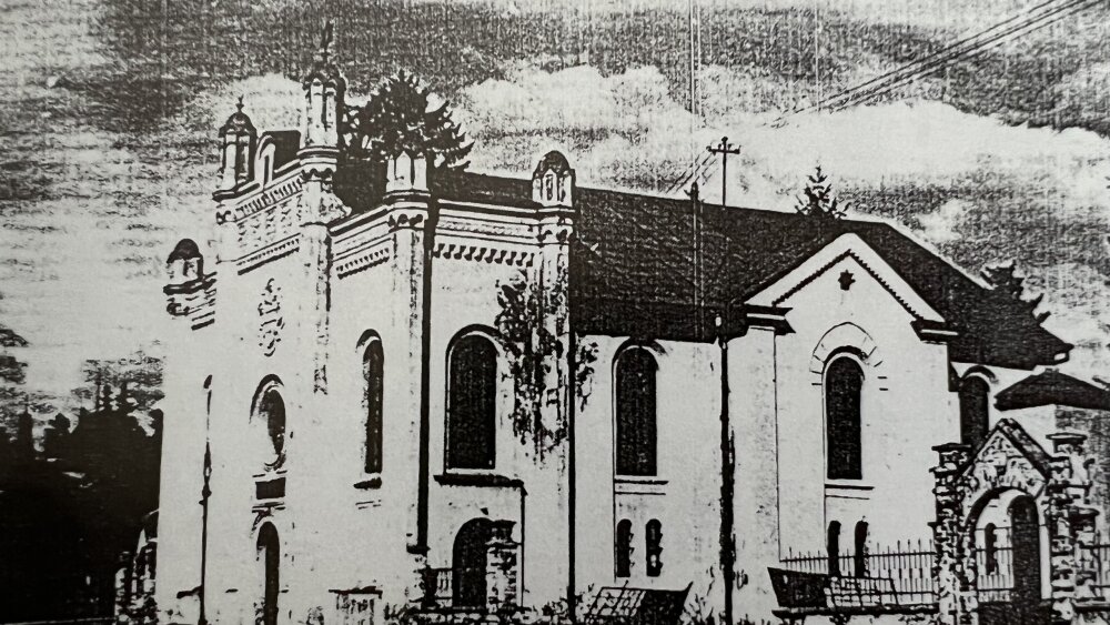 Synagoga_Banska Bystrica_2.jpg