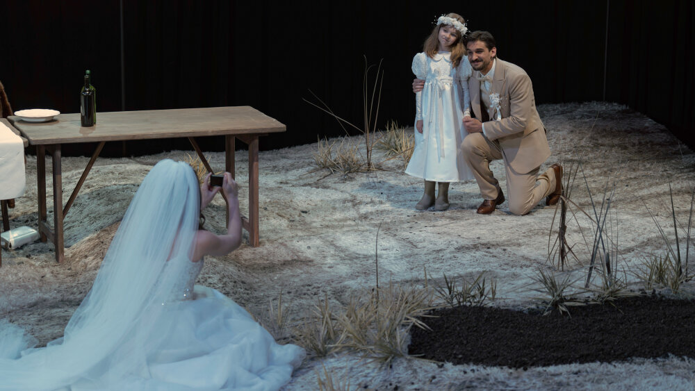 Anna Magdalena Hrobonova (Carolina Cassidyova), Adela Polcanova (Josie Kilbridova), Adam Hilek (Kartago Kilbride).jpg