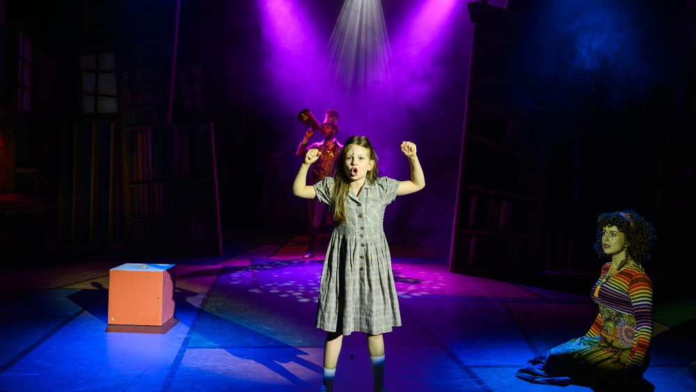 MATILDA, Natalia Bulikova (Matilda), Jana Lieskovska, J.Janotik, foto R.Tappert.jpg