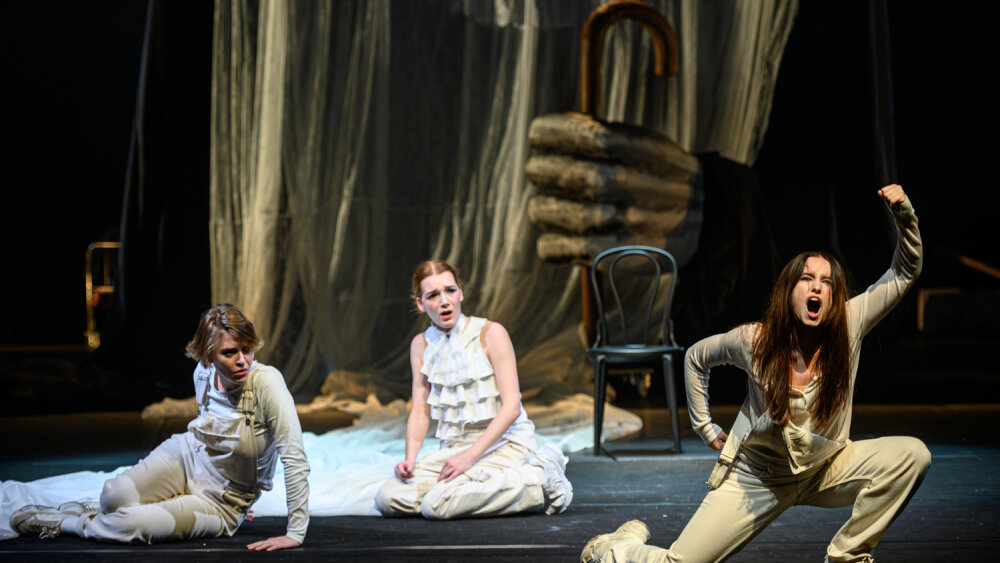 untitled shoot-0884-Enhanced-NR.jpg