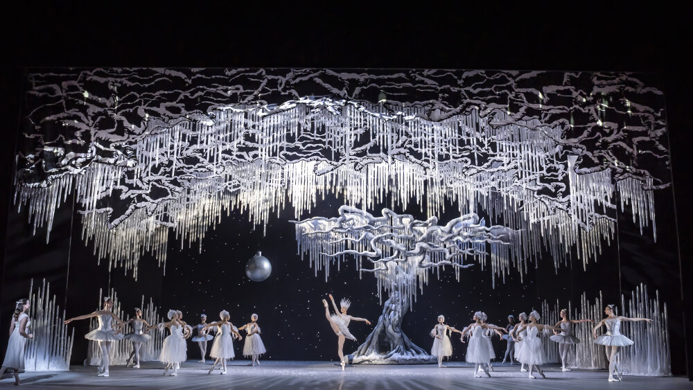 English National Ballet dancers in Aaron S. Watkin and Arielle Smith_s Nutcracker © Johan Persson (6).jpg.jpg