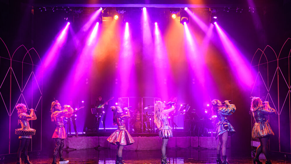 SIX, 03 foto R. Tappert.jpg