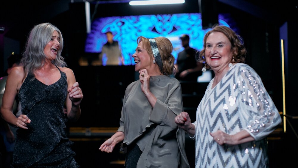 Bardotky chytia tretí dych (zdroj Bontonfilm).jpg