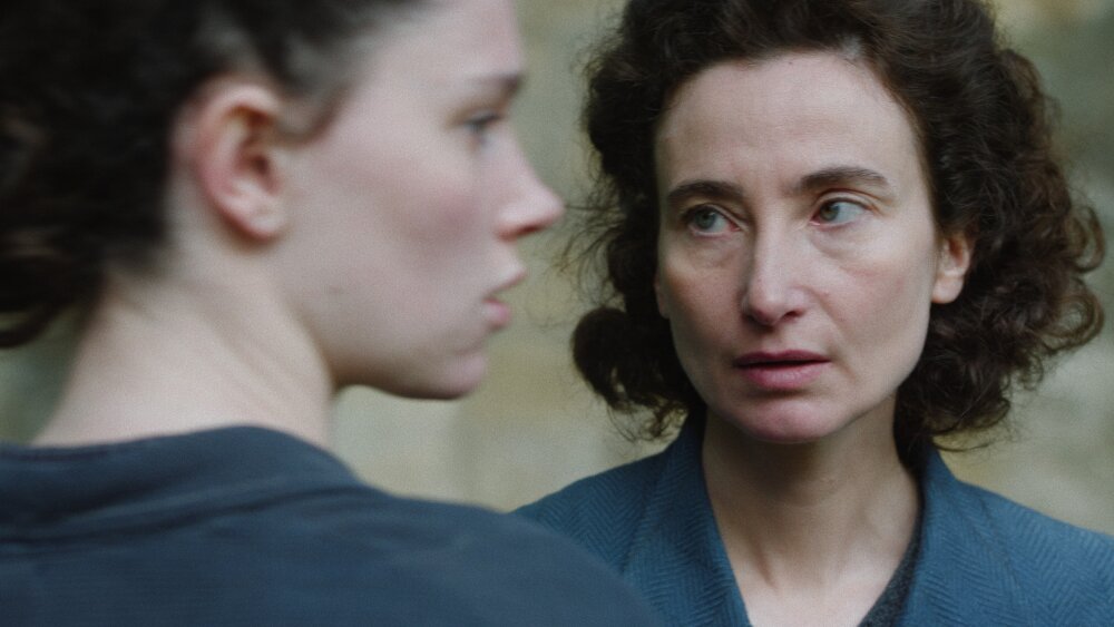 ablc_filmgrade_c034_export_stills.0057893 © Box Productions.jpg