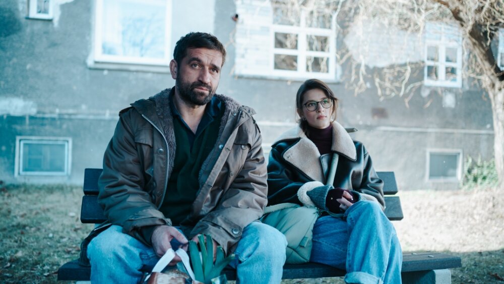 Bojovník_Hoffov vzťah s dcérou Bárou je chladn y. Zdroj Bontonfilm.jpg