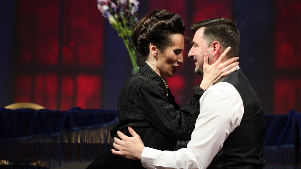 2traviata%20web%20%289%29.JPG