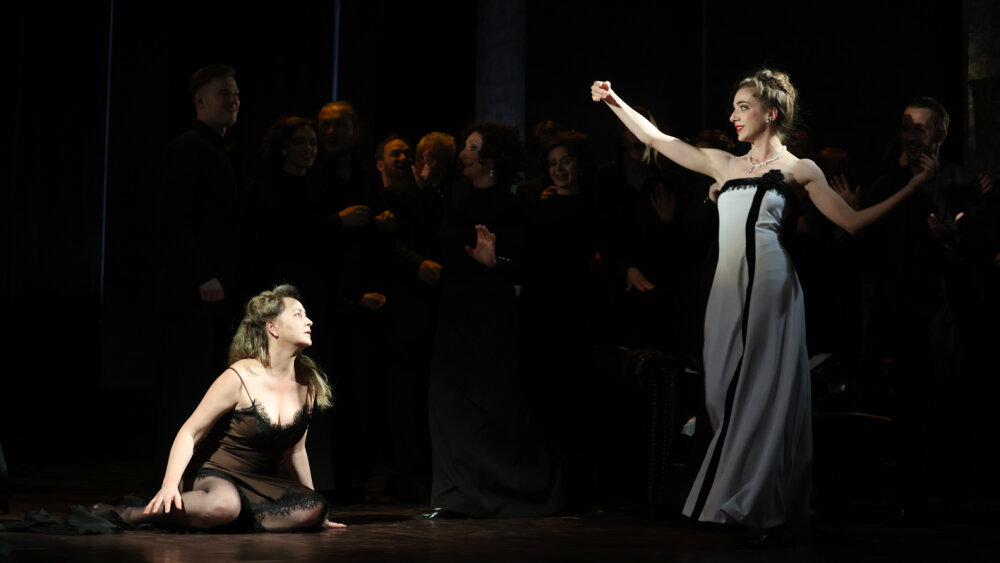2traviata%20web%20%2826%29.JPG
