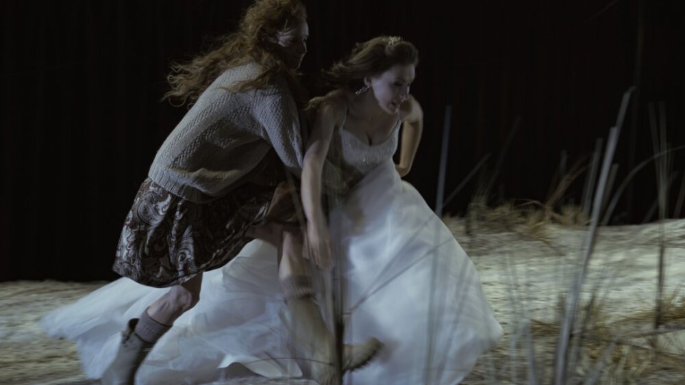 tana_pauhofova_hester_swanova_anna_magdalena_hrobonova_carolina_cassidyova_0.jpg