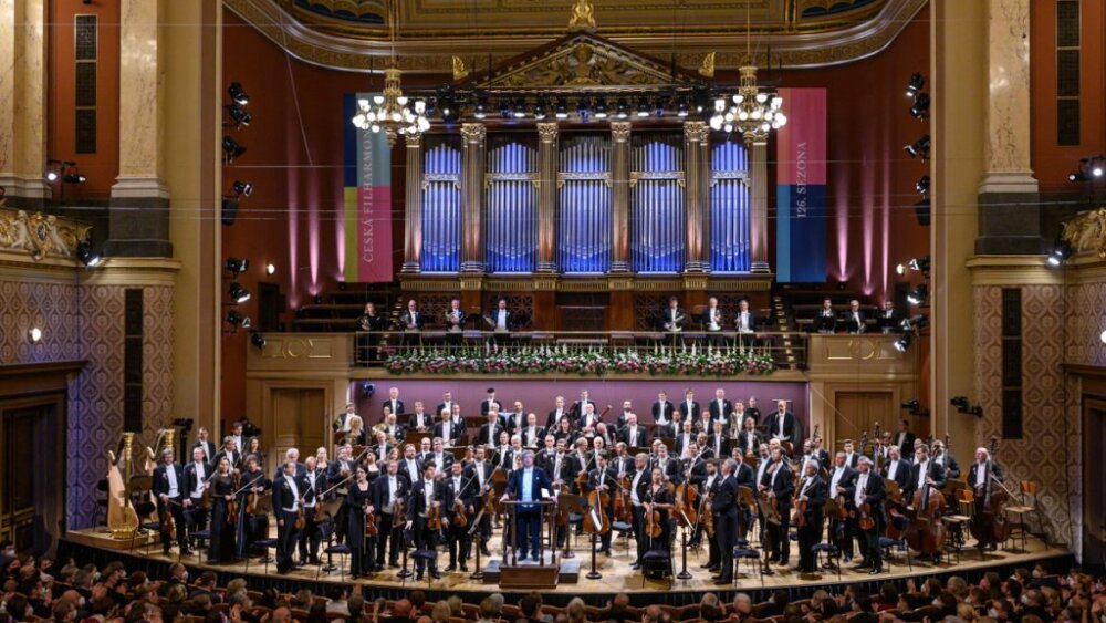 05Czech-Philharmonic-c-Petra-Hajska-1024x682.jpg