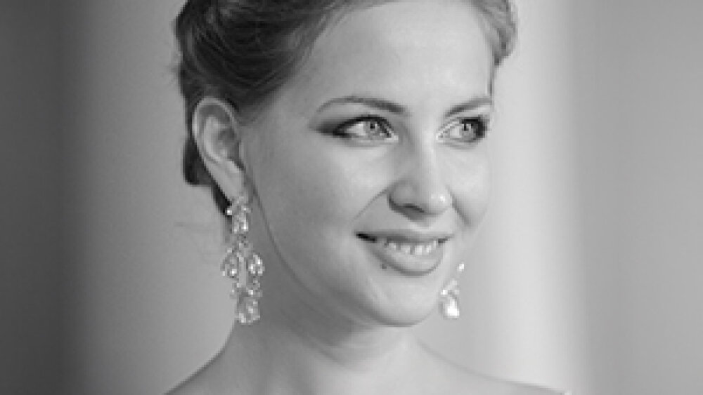 Alena-Grach.jpg