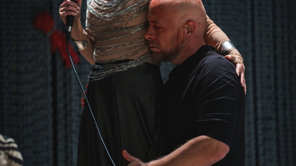 Obrázok v galérií - dievca%20na%20oltari%20%285%29.jpg