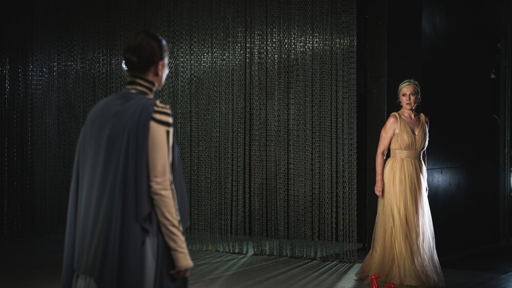 Obrázok v galérií - dievca%20na%20oltari%20%2810%29.jpg