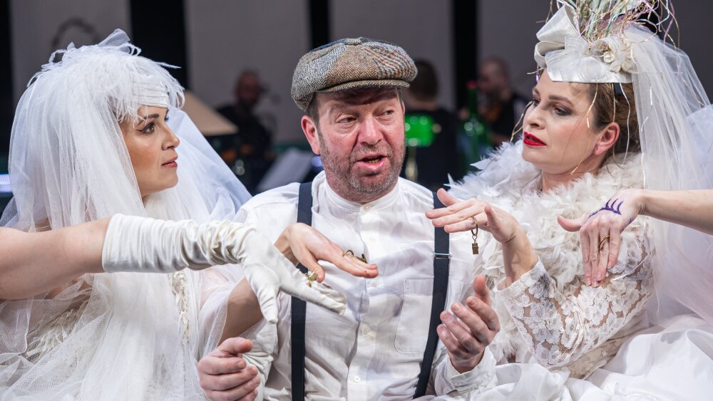 Obrázok v galérií - pan%20puntila%20%285%29.jpg