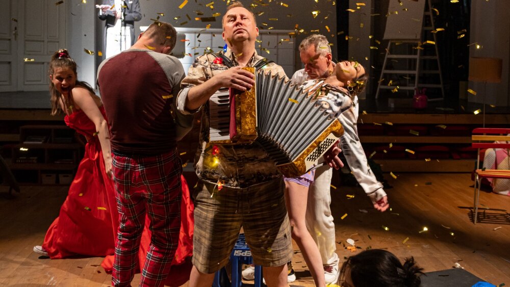 Obrázok v galérií - idioti%201%20vyber%20%2816%29.jpg