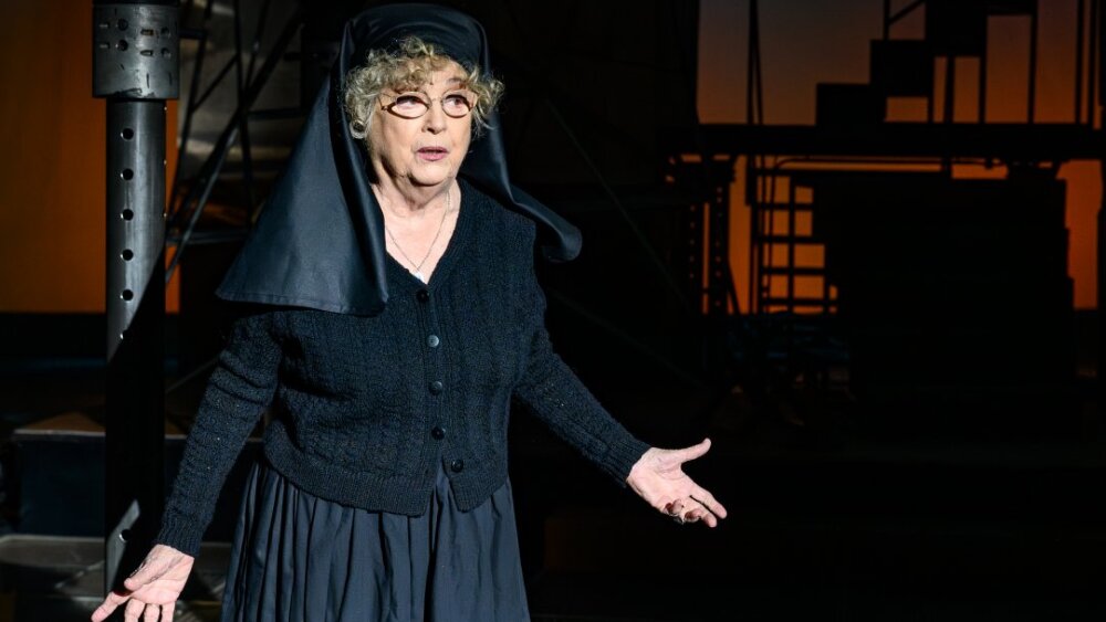 Obrázok v galérií - tajomstvo_santa_vittorie_web-1.jpg