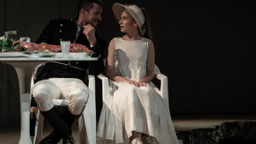 Obrázok v galérií - jan_kolenik_andrej_bolkonskij_jana_kovalcikova_natasa_rostovova_2.jpg