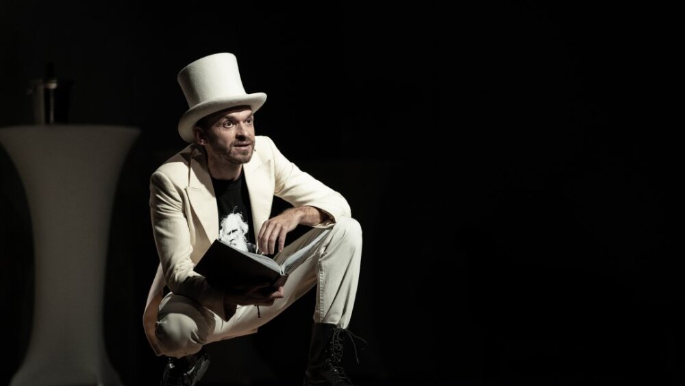 Obrázok v galérií - martin_salacha_rozpravac_2.jpg