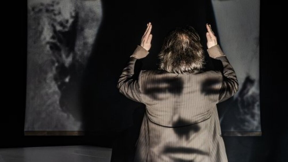 Obrázok v galérií - robert_roth_2_0.jpg