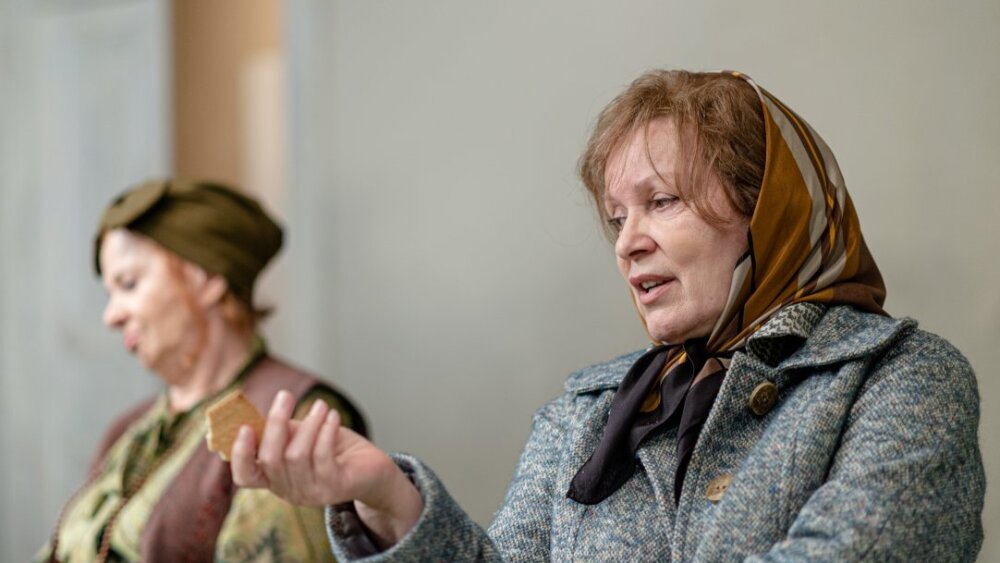 Obrázok v galérií - kamila_magalova_lena_anna_javorkova_vi.jpg