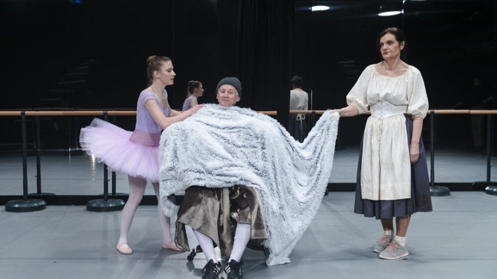 Obrázok v galérií - jana_kovalcikova_belina_emil_horvath_argan_jana_olhova_tonka.jpg