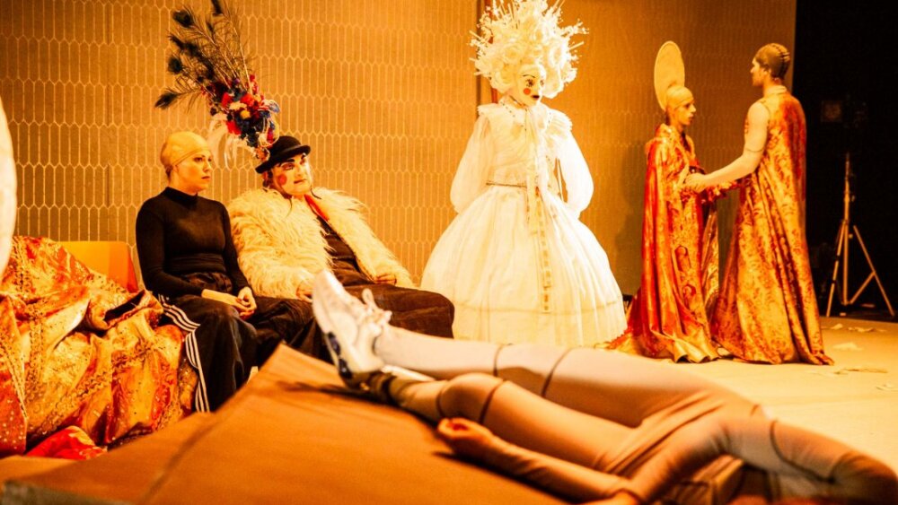 Obrázok v galérií - barbora_andresicova_gregor_holoska_adrian_hudak_richard_hainc.jpg