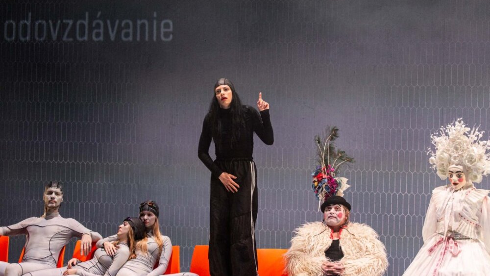 Obrázok v galérií - richard_hainckatarina_novotkova_viktoria_svoradova_gregor_holoska_0.jpg