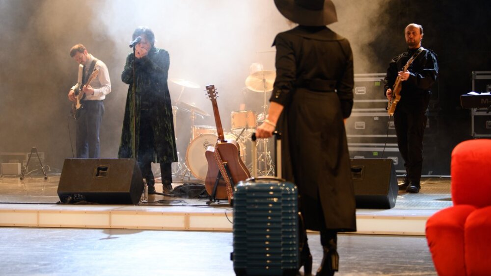 Obrázok v galérií - alexander_barta_bezpecnostny_robert_roth_stoun_kamila_magalova_lucy_daniel_fischer_docent.jpg