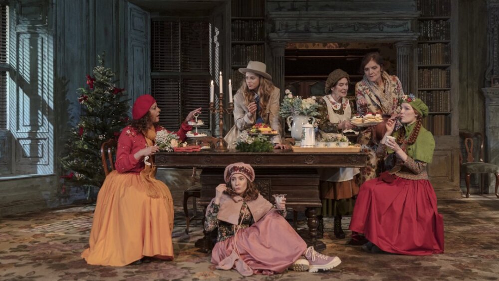 Obrázok v galérií - petra_vajdova_meg_jana_kovalcikovaamy_barbora_andresicovajo_zuzana_kocurikovahannah_jana_olhova_mama_annamaria_janekovabeth.jpg