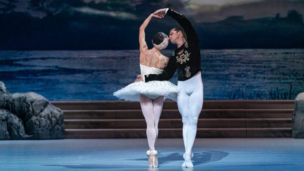 Obrázok v galérií - olga_chelpanova_odetta_viacheslav_krut_princ_siegfried.jpg