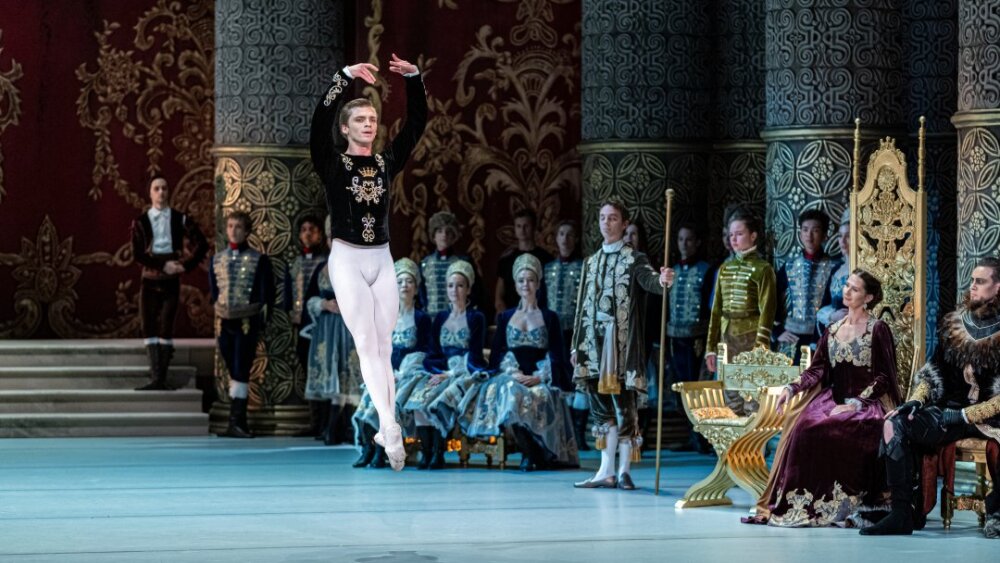 Obrázok v galérií - scena_z_3._dejstva_1.jpg