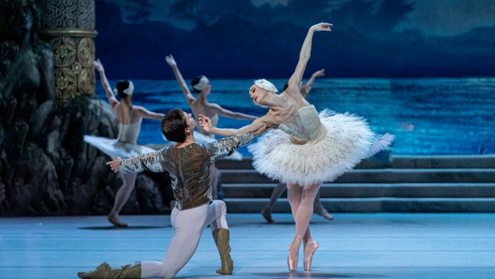 Obrázok v galérií - viacheslav_krut_princ_siegfried_olga_chelpanova_odetta.jpg