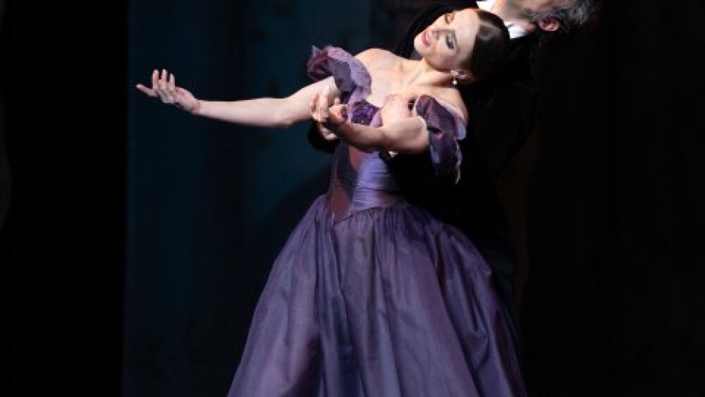 Obrázok v galérií - romina_kolodziej_tatiana_a_vladyslav_bosenko_onegin_foto_teodoro_caravati.jpg