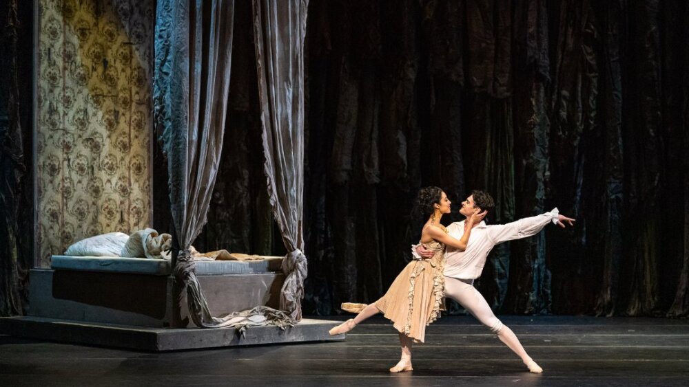 Obrázok v galérií - tatum_shoptaugh_manon_a_andrea_schifano_des_grieux_3.jpg