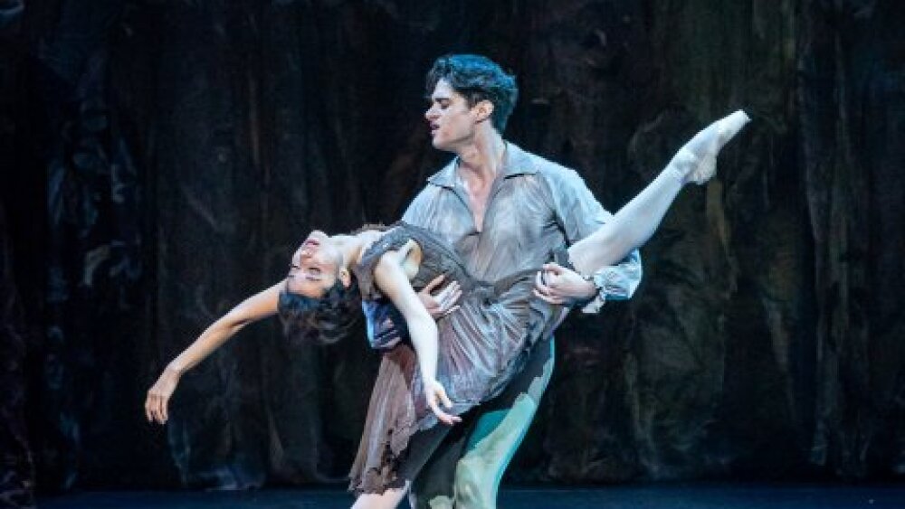 Obrázok v galérií - tatum_shoptaugh_manon_a_andrea_schifano_des_grieux_2_0.jpg