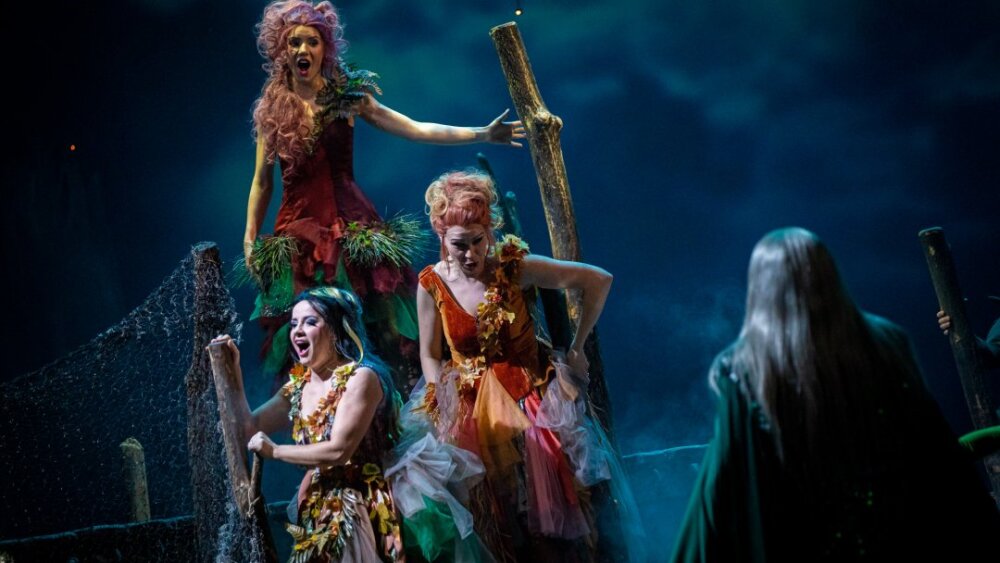 Obrázok v galérií - 4_lenka_macikova_prva_lesna_zienka_eva_dovcova_druha_lesna_zienka_terezia_kruzliakova_tretia_lesna_zienka.jpg